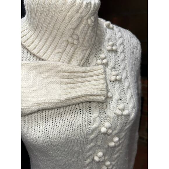 Garnet Hill Women’s Sweater Cable Turtleneck Asymmetrical Bobble detail Ivory SM - Picture 10 of 12